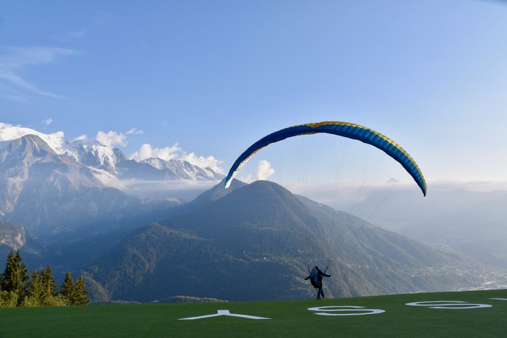 parasailing picture description for speech therapy aphasia, motor speech, visual neglect